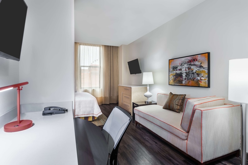 Home2 Suites by Hilton Atlanta Downtown - photo 14