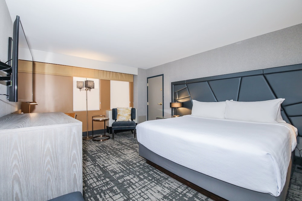 Crowne Plaza Providence Warwick Airport an IHG Hotel - photo 2