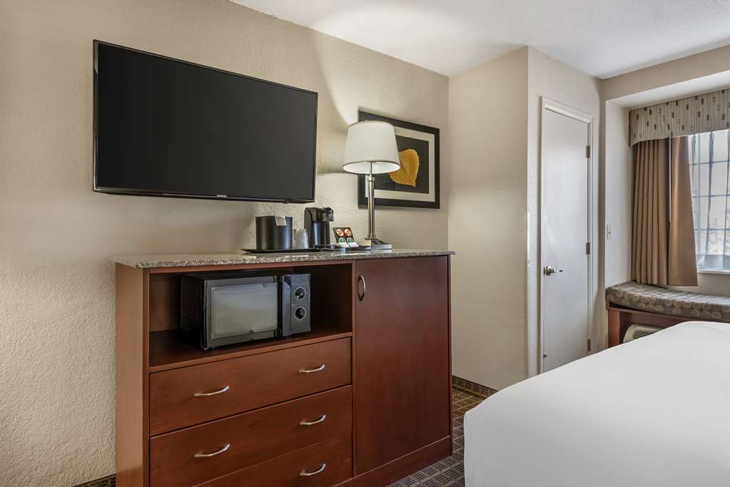 Best Western Plus Peak Vista Inn & Suites - photo 36