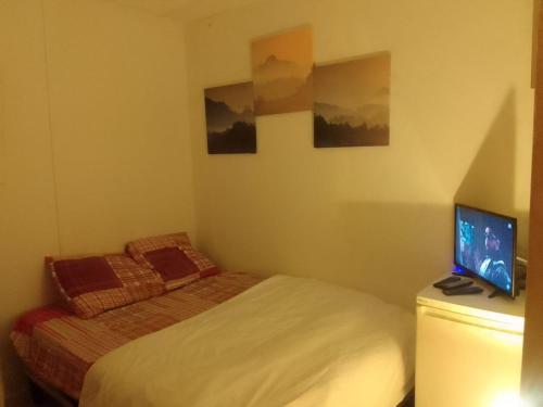 Simple Colocation Rooms — hotel in Garges-Les-Gonesse