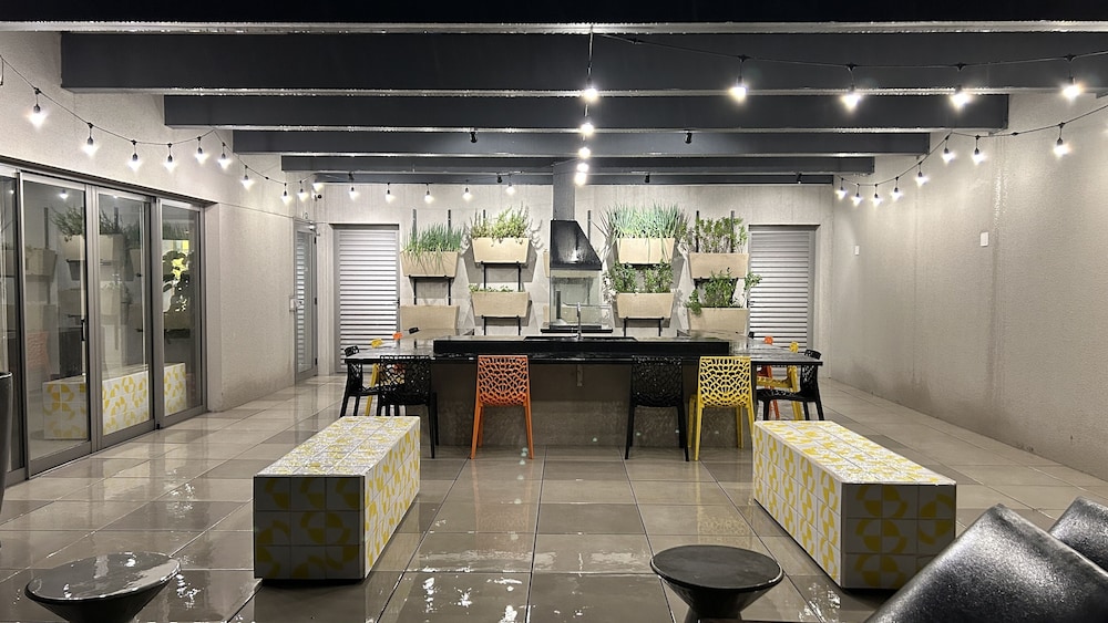 Studios Pinheiros Anora Spaces — hotel in Pinheiros