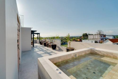 Le Mansion 2 Mediterranean Luxury in Seseh — Canggu — photo 5