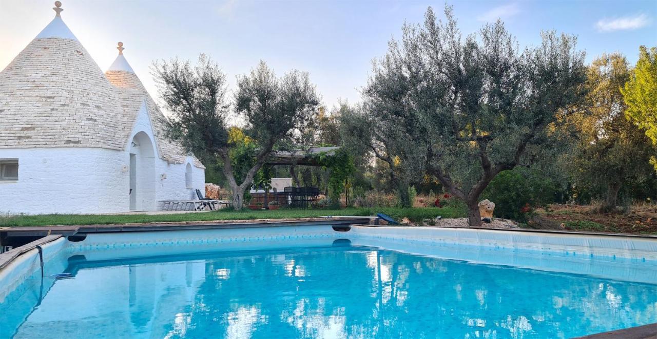 Trulli Pietre del Sud Piscina ad uso esclusivo — 4-Star Luxury Hotel in Monopoli, Italy