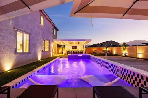 7br Pickleball Firepit Outdoor Kitchen Game Room — Coachella