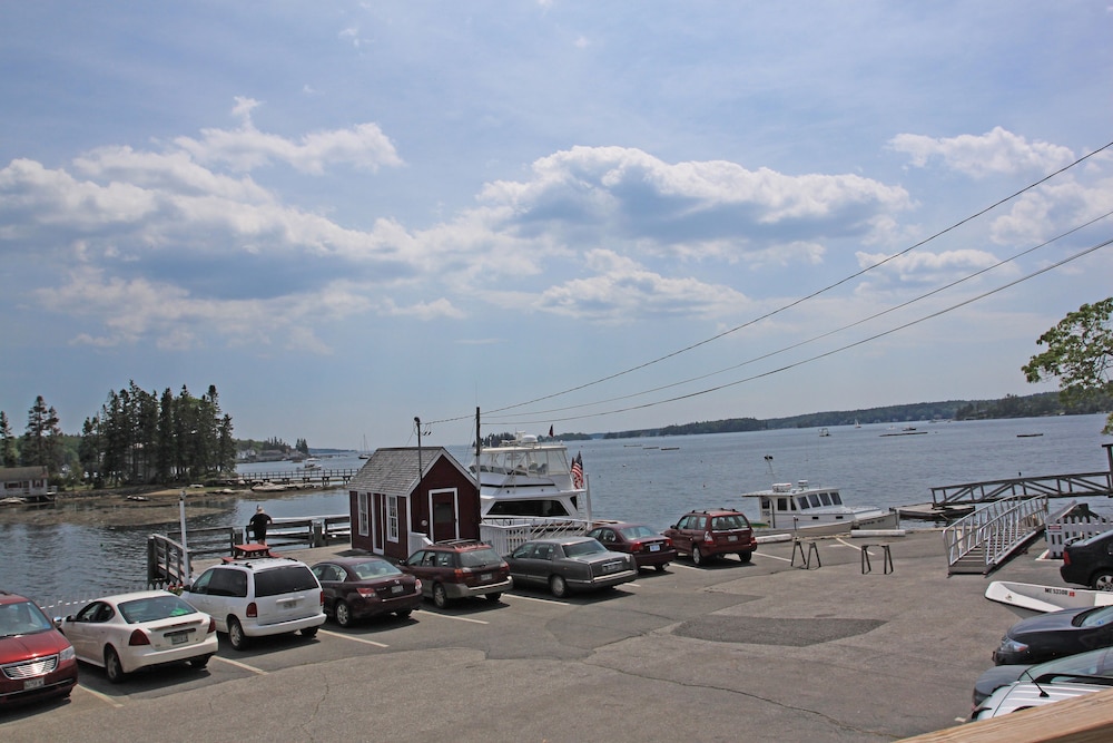 Tugboat Inn - photo 81