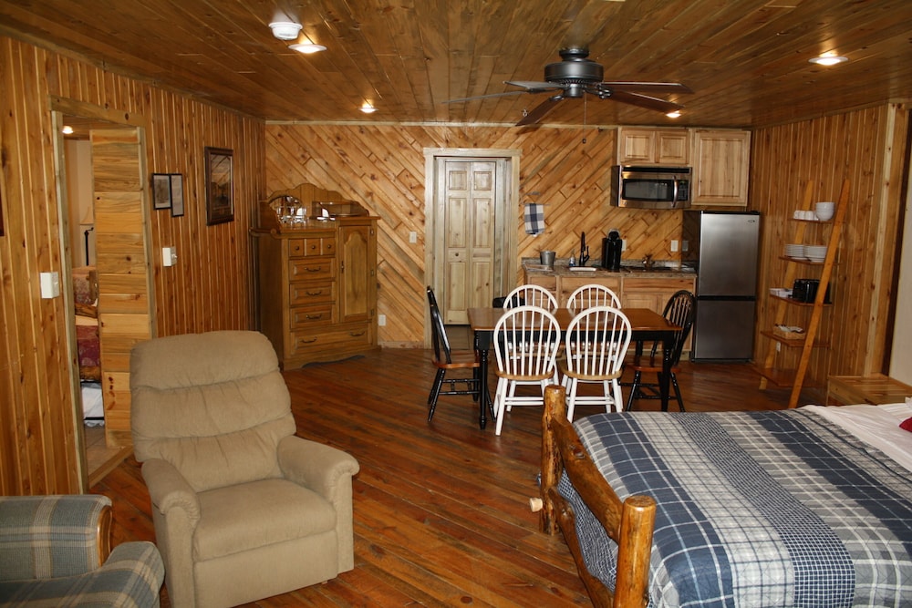 The Historic Wapiti Lodge - photo 40