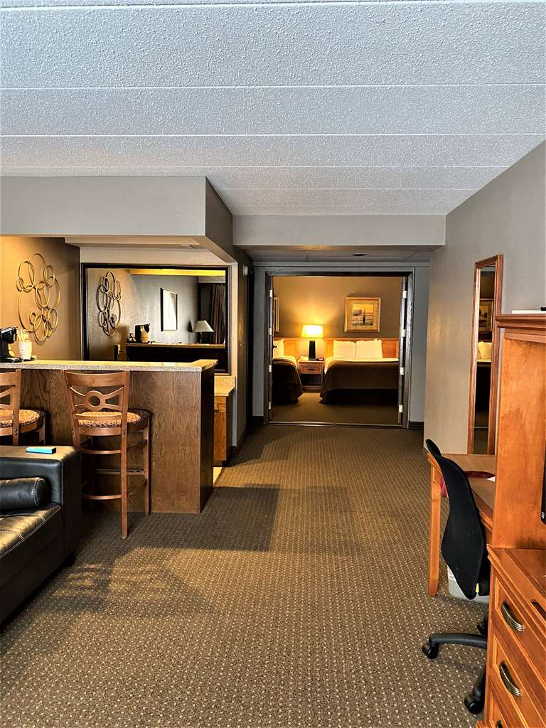 Best Western Plus Kelly Inn - photo 34