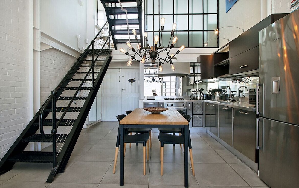 Manhattan Place