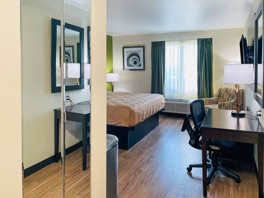 Quality Inn & Suites Lake Charles South - photo 27