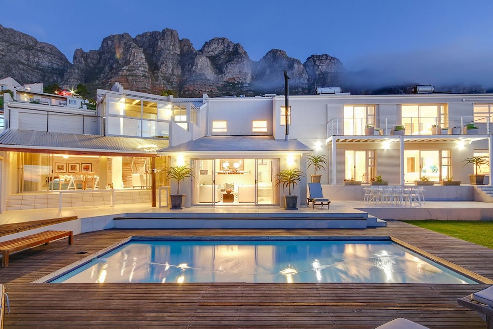Amber Place — 4-Star Luxury Hotel in Cape Town, South Africa