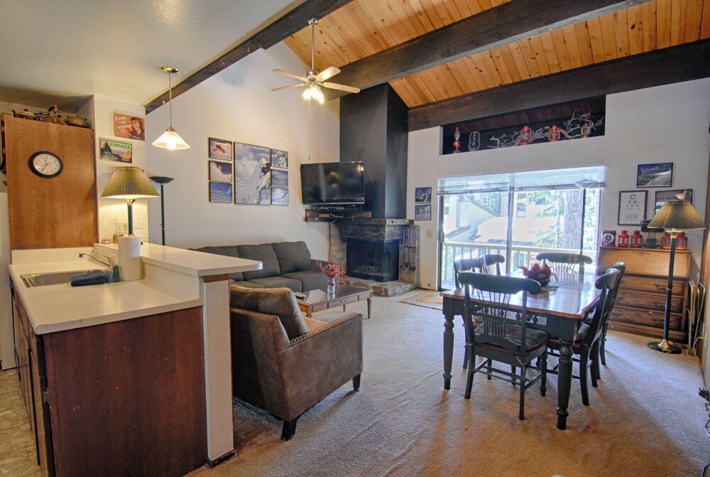 Vidor Village - photo 13
