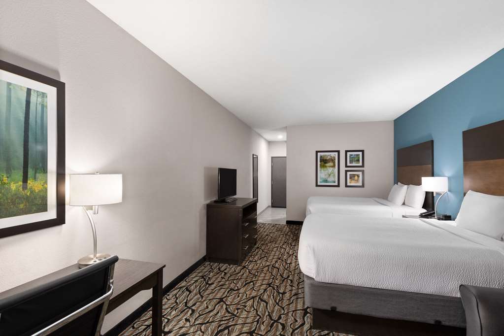 La Quinta Inn & Suites by Wyndham Cullman - photo 25