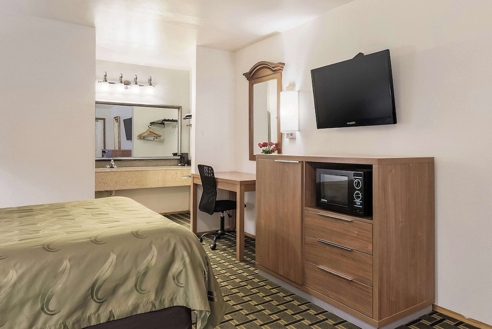 Quality Inn Near Fort Hunter Liggett - photo 24