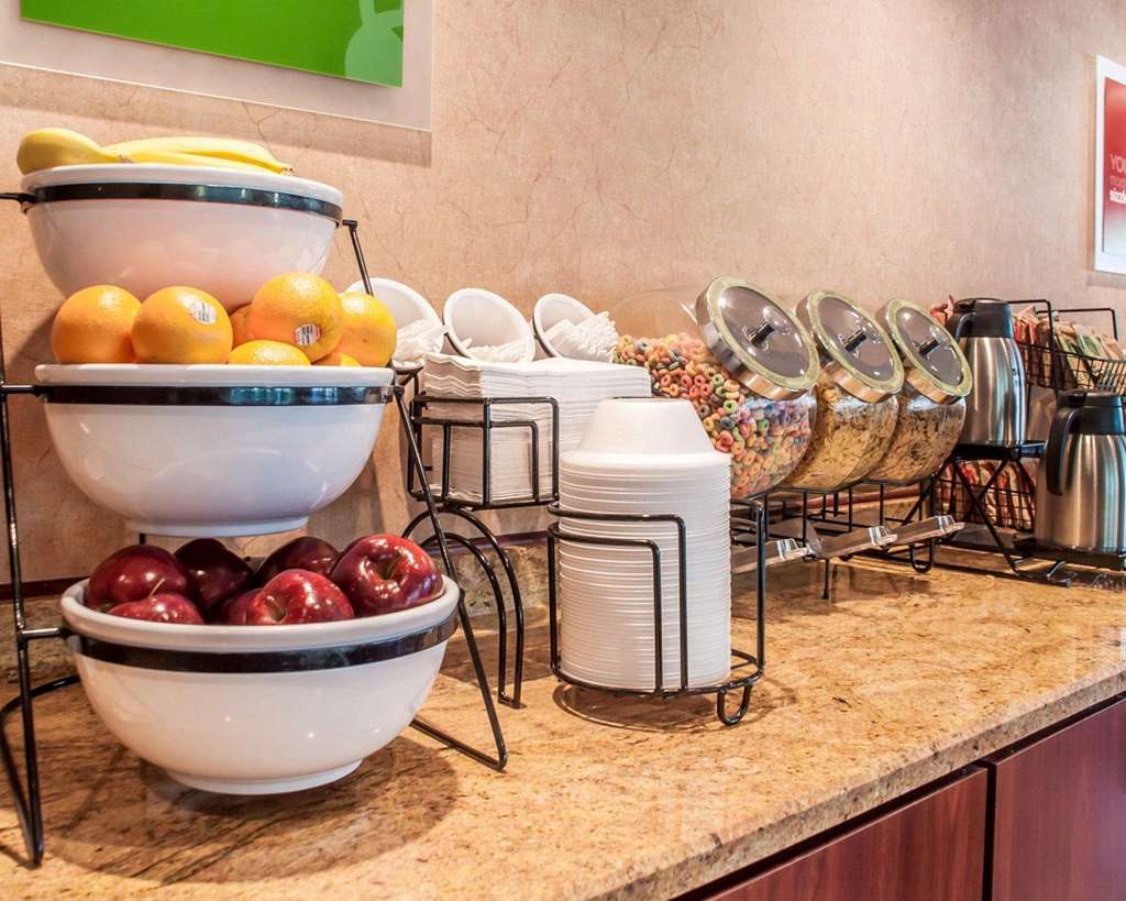 Quality Inn Near Walden Galleria Mall - photo 35
