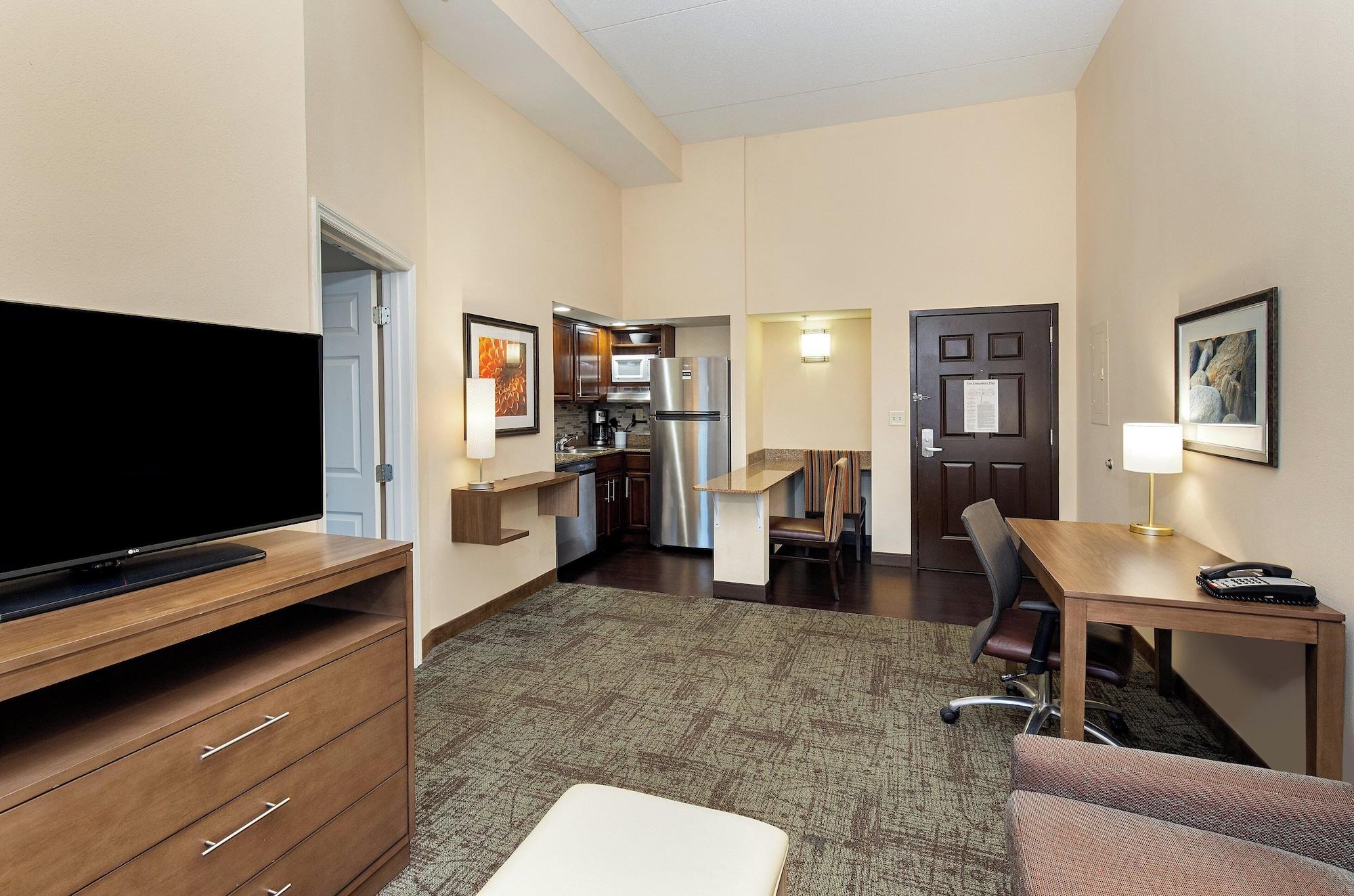 Staybridge Suites Oak Ridge by IHG - photo 25