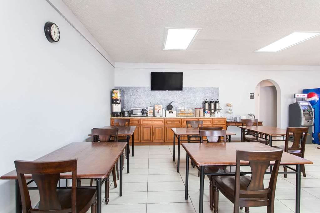Knights Inn Plant City - photo 12