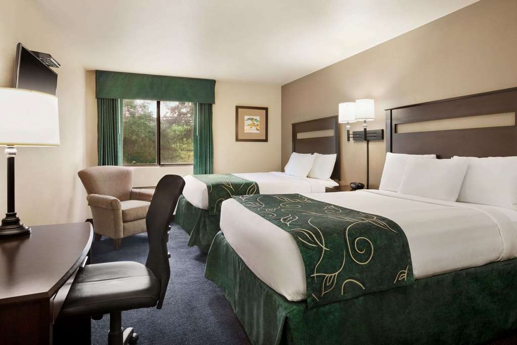 Travelodge by Wyndham Brunswick near Frederick - photo 12