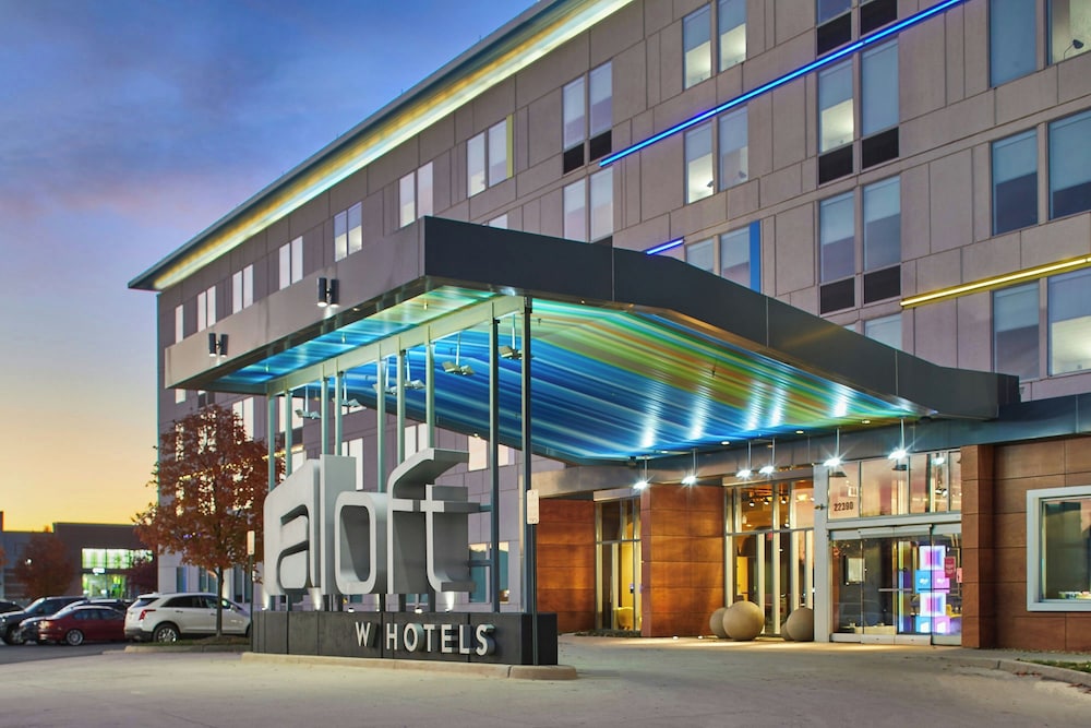 Aloft Dulles Airport North - photo 35