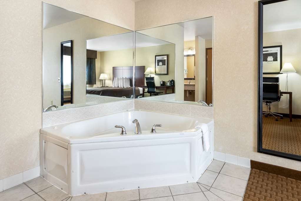 Best Western Wittenberg Inn - photo 24