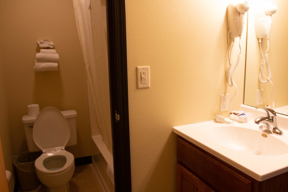 East Grand Inn - photo 31