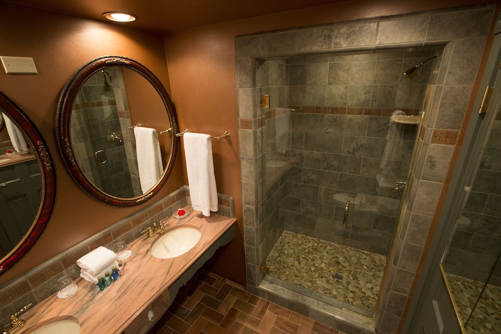 Madonna Inn - photo 171