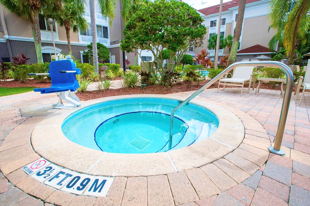 Best Western Plus Orlando Lake Buena Vista South Inn & Suites - photo 3