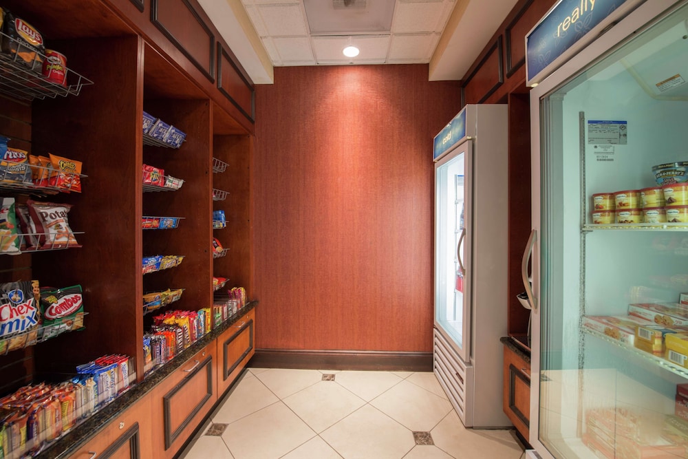 Hilton Garden Inn Tupelo - photo 42