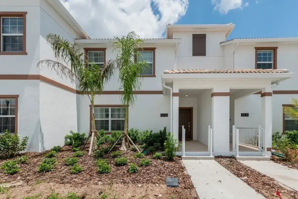 Storey Lake Resort 4 Bed With Private Pool 4 Bedroom Townhouse by Redawning - featured photo