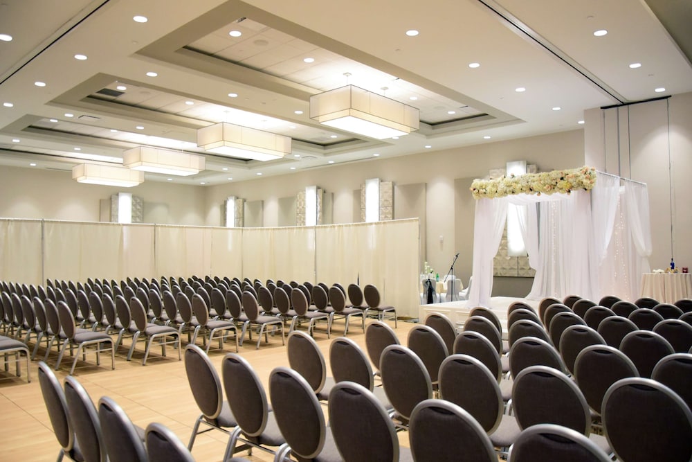 DoubleTree By Hilton Baltimore North Pikesville - photo 64