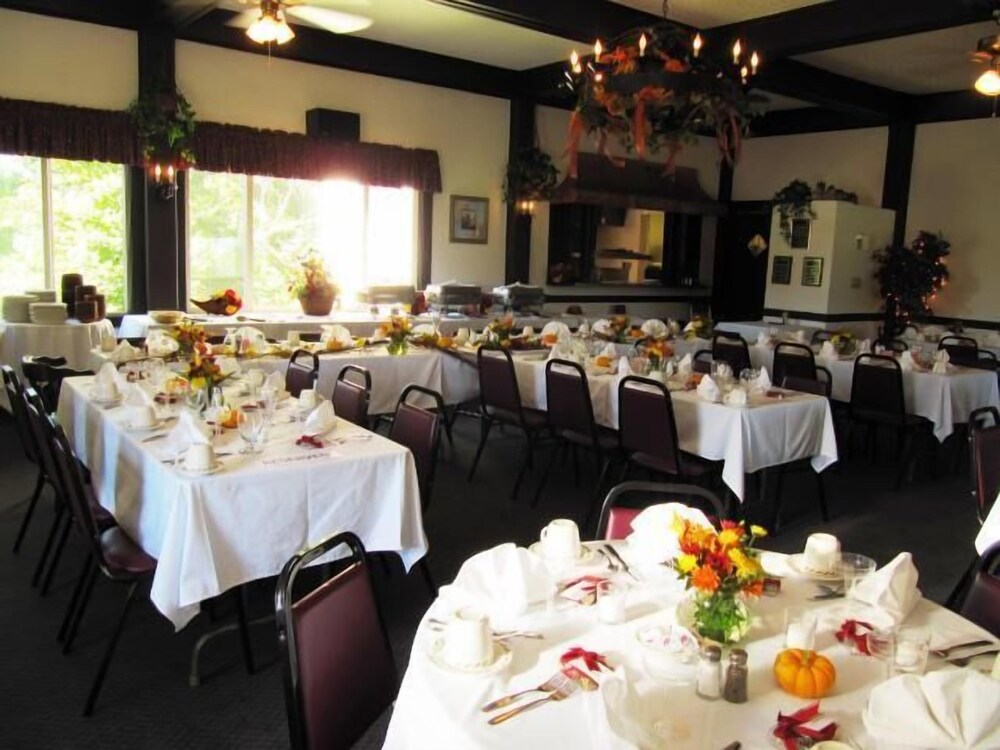 Colebrook C.C. & Motel - photo 24