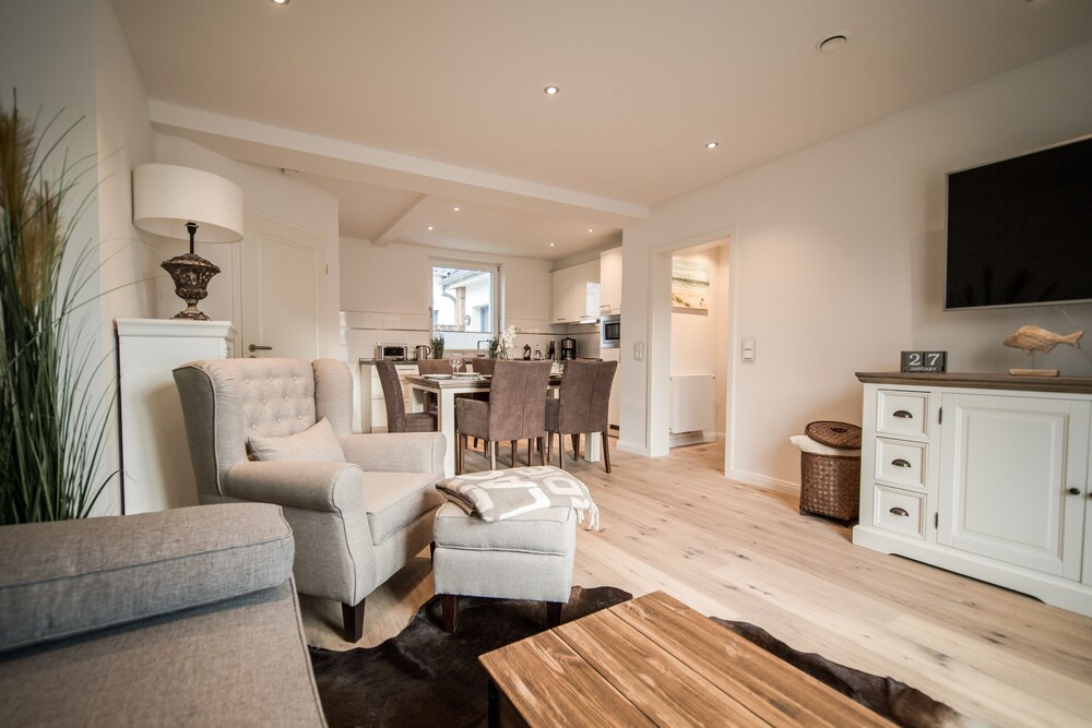 Traumhaus — 4-Star Luxury Hotel in Westerland, Germany