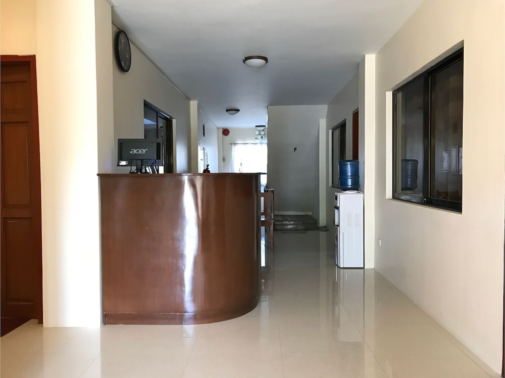 Guest Hotel — hotel in Pili