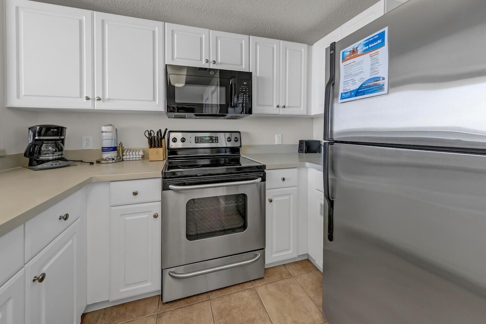 Majestic Beach Towers 1 407 - photo 14