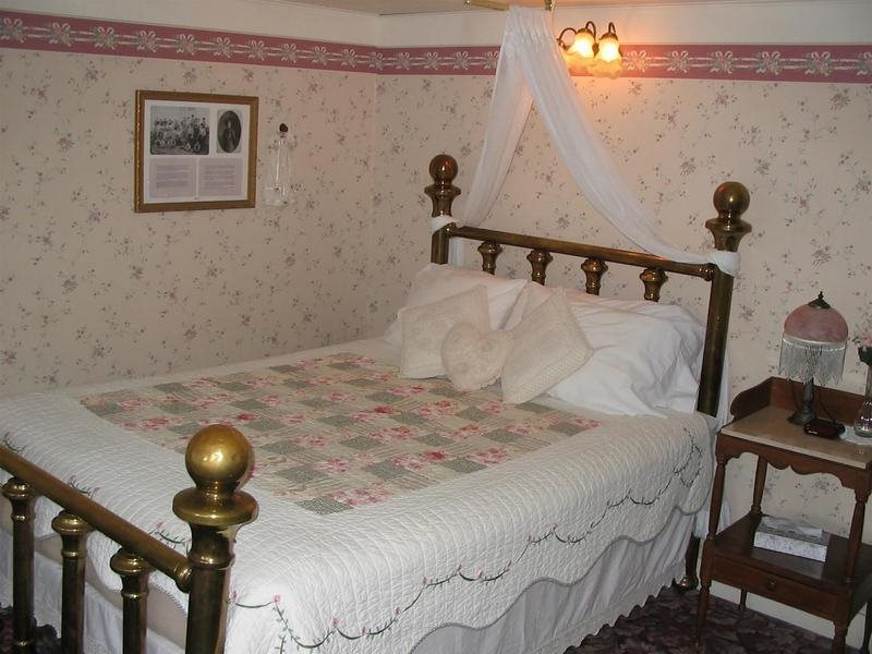 Prospect Historic Hotel Bed & Breakfast Motel and Dinner House — Prospect — photo 5