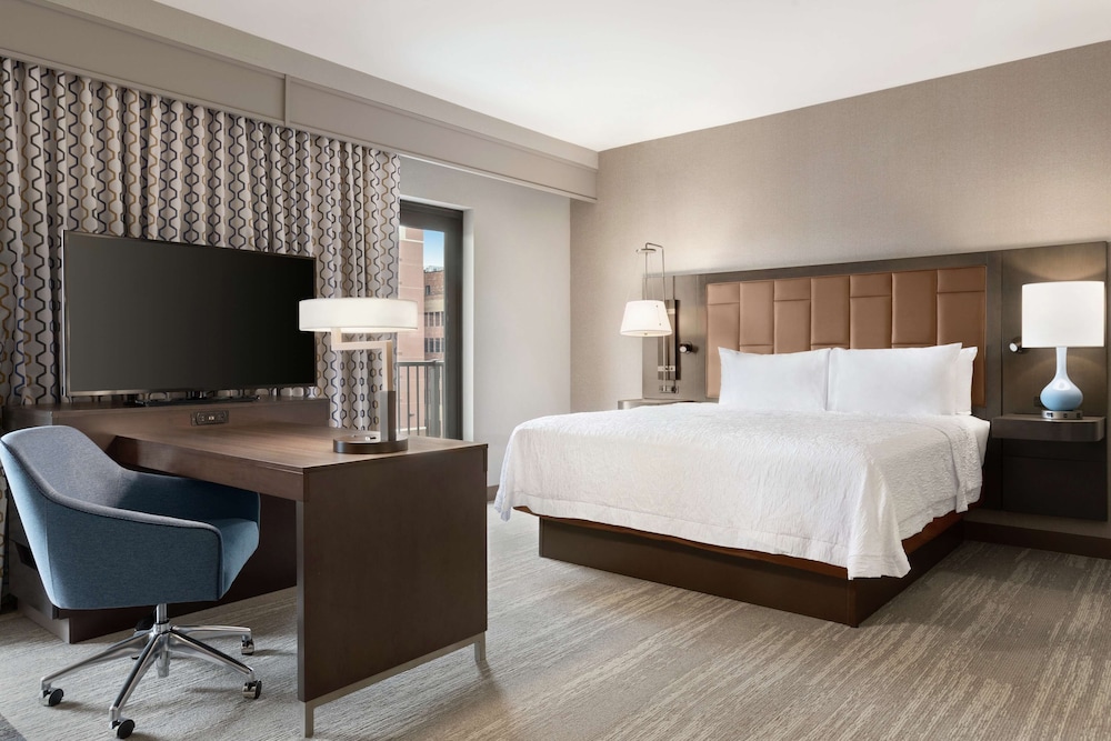 Hampton Inn & Suites Kansas City Downtown Crossroads - photo 15