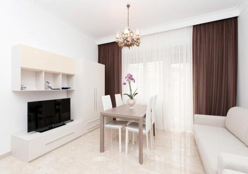 Residenza dei Pontefici — 4-Star Luxury Hotel in Rome, Italy