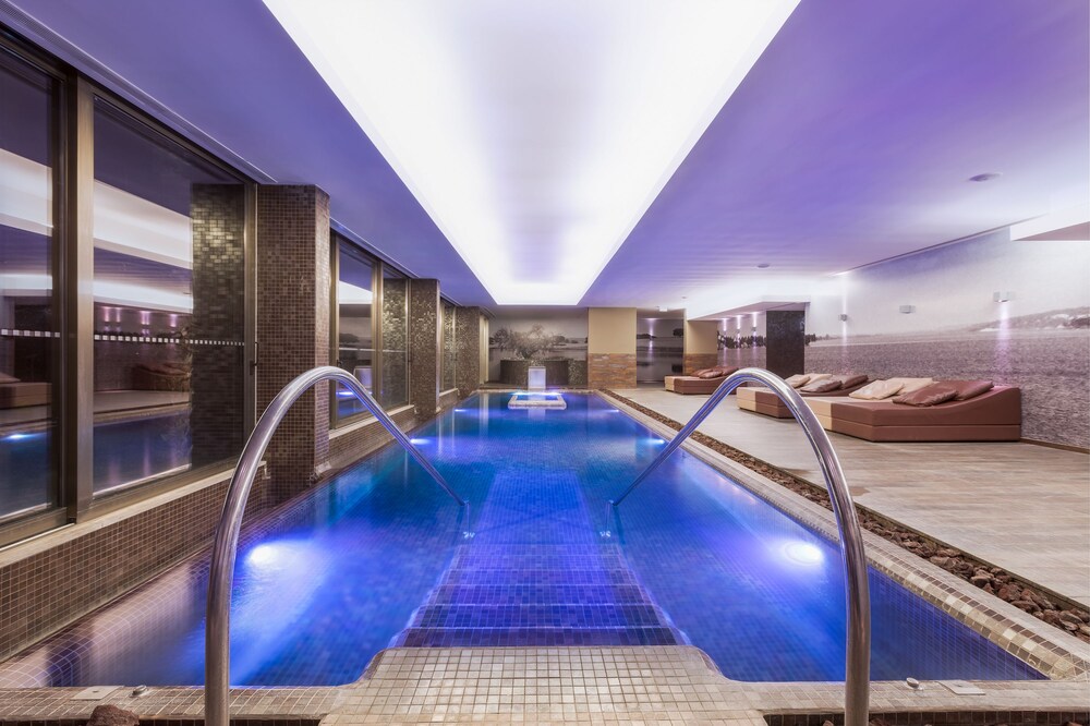 Lago Montargil and Villas