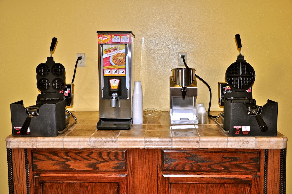 Landmark Inn Fort Irwin - photo 26