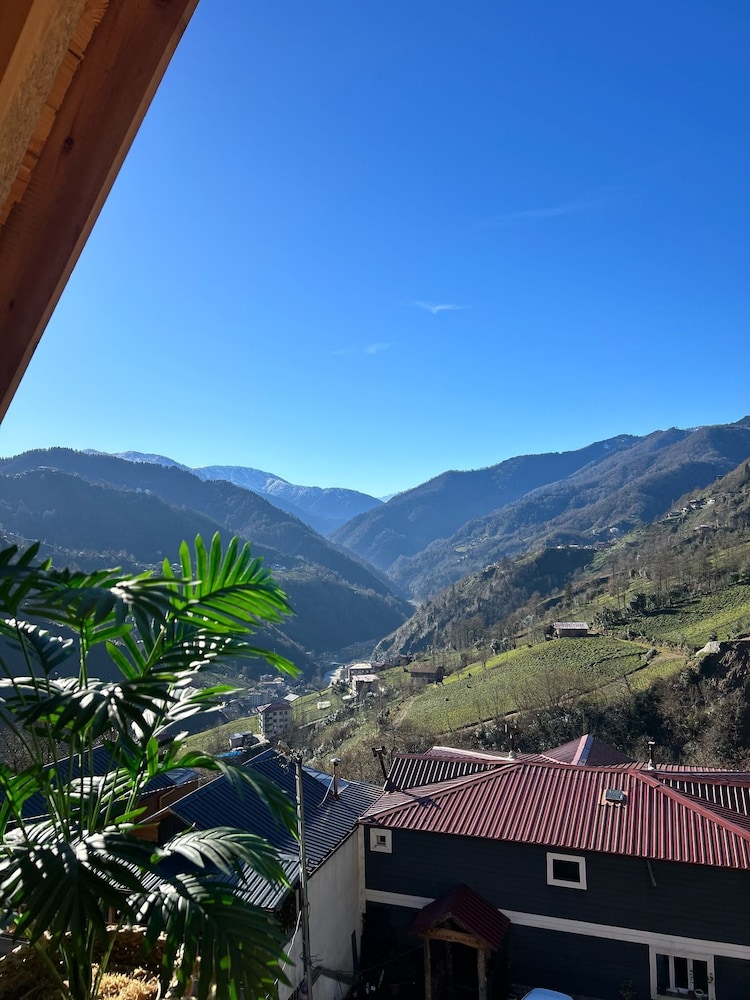 Bardi Suit Bungalov in Camlihemsin, Turkey