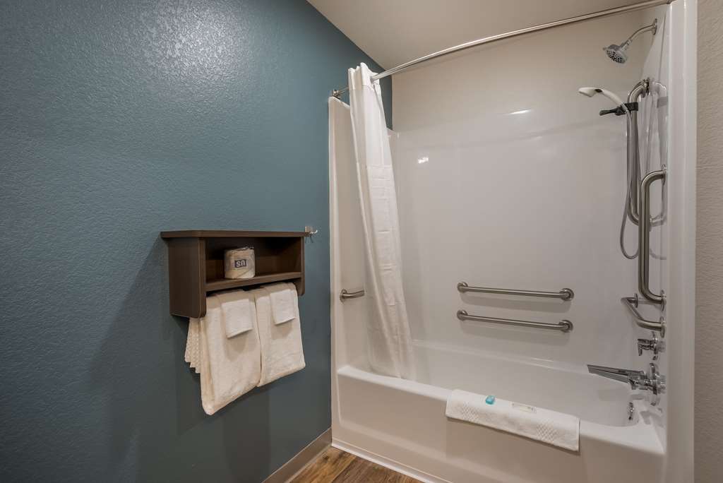 Woodspring Suites Milwaukee Menomonee Falls - photo 21