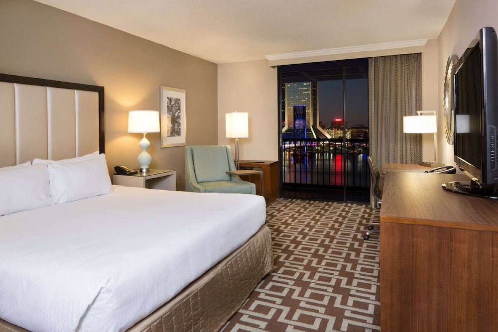 DoubleTree by Hilton Hotel Jacksonville Riverfront - photo 9