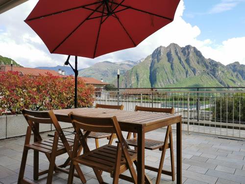 Lakeview Escape — 4-Star Luxury Hotel in Riva Di Solto, Italy