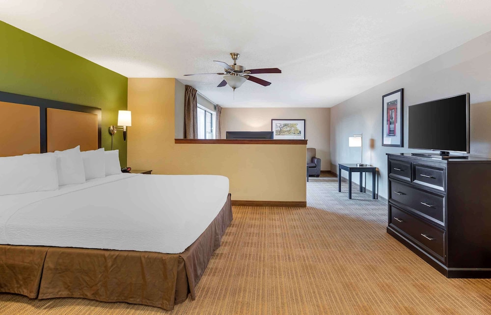 Extended Stay America Suites Chicago Vernon Hills Lake Fores - photo 16