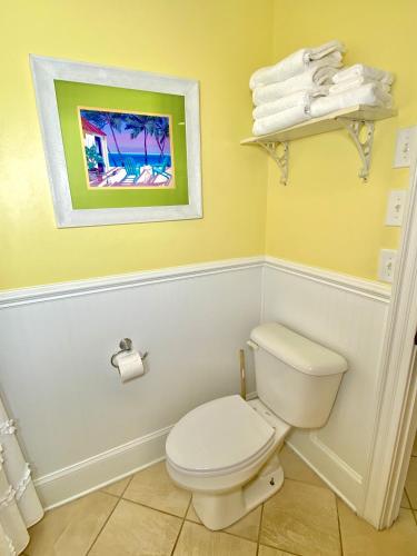 Island Inn of Atlantic Beach - photo 27