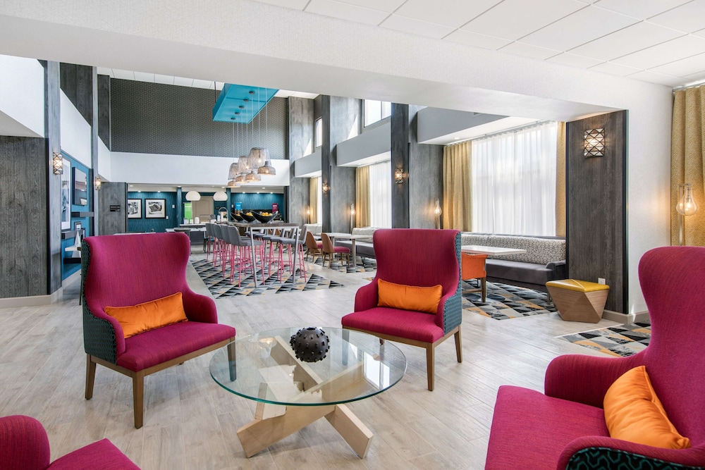 Hampton Inn & Suites Ruidoso Downs - photo 4