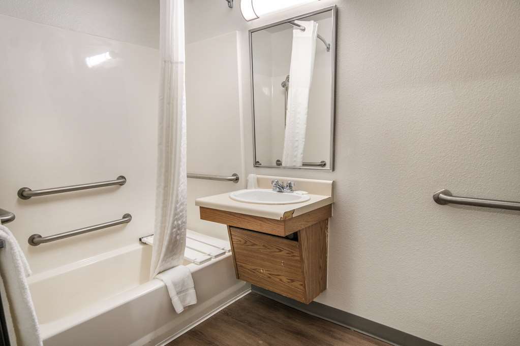 Woodspring Suites Denton - photo 20