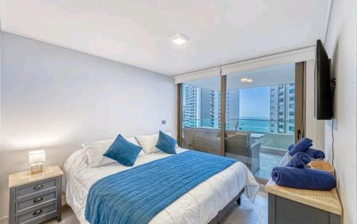 Alojamiento familiar con hermosa vista al mar — 4-Star Luxury Hotel in Vina Del Mar, Chile