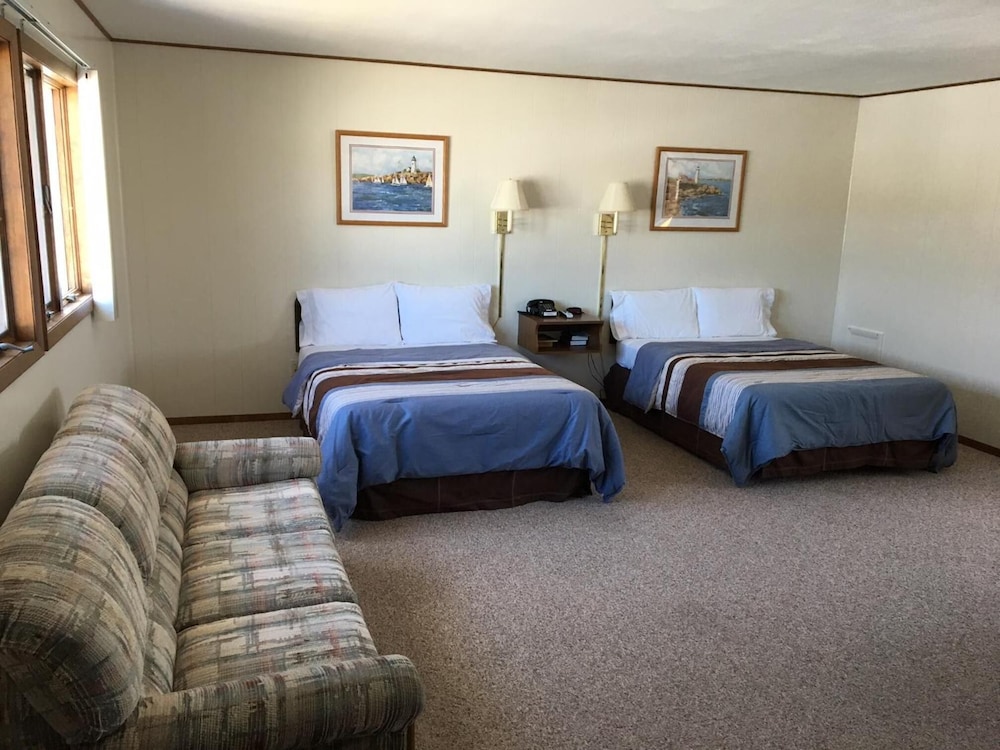 Coho Motel and Suites - photo 4