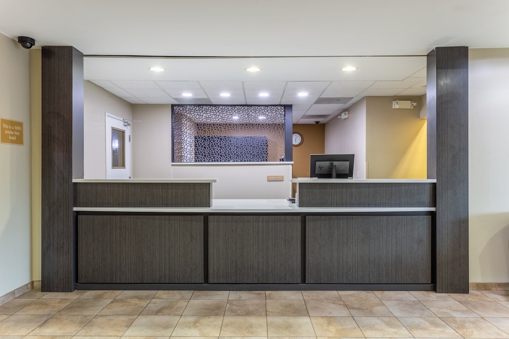 Candlewood Suites Aurora Naperville by IHG - photo 33