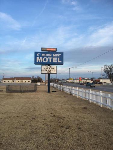 Moon Mist Motel - last minute hotel in Meade